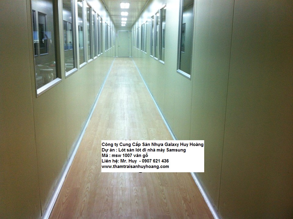 tấm nhựa lót sàn vân gỗ