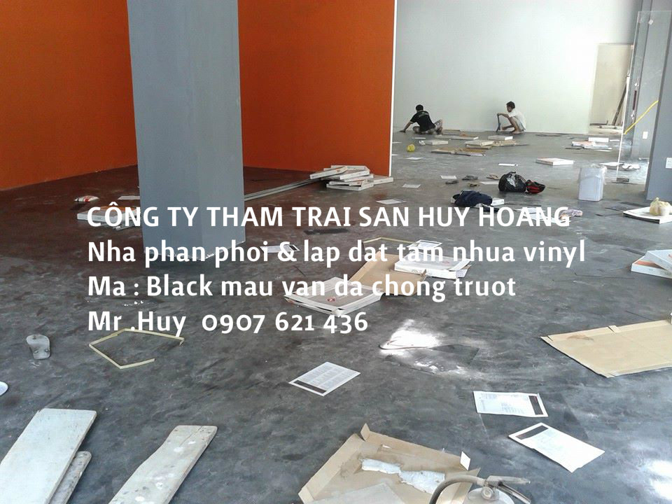 sàn nhựa chống trượt màu đen
